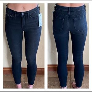 Athleta SCULPTEK Jeans ~ NWT ~